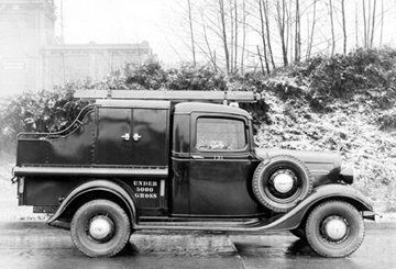 Early line truck