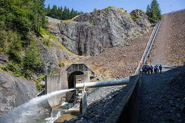 Tingnan mula sa ibaba ng Culmback Dam