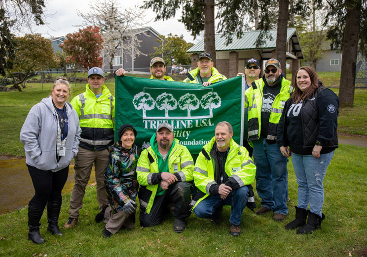 Snohomish PUD receives Tree Line USA® Award