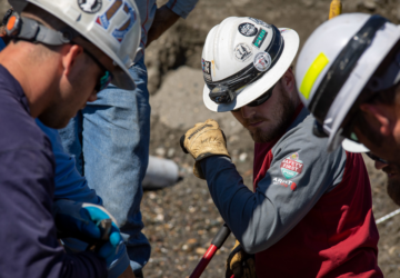 Pinarangalan ang Snohomish PUD ng Pambansang Parangal para sa Kahusayan sa Kaligtasan