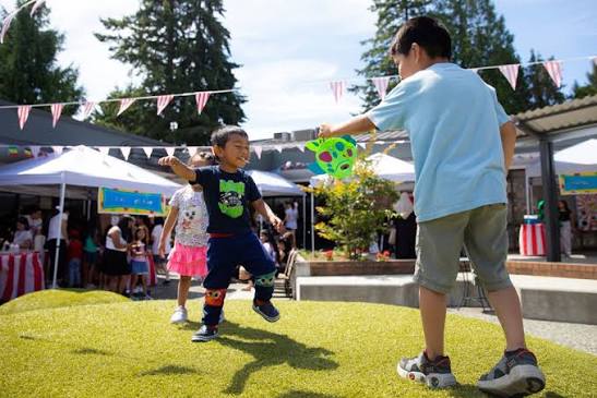 Connect to Casino Road Carnival